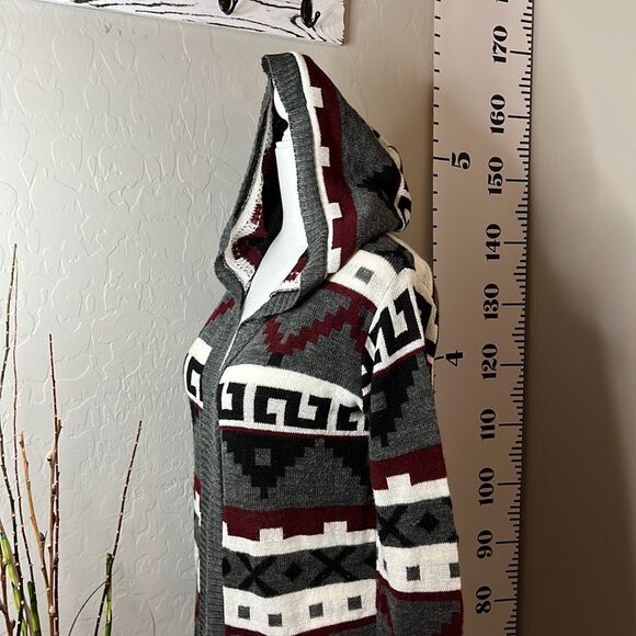 SAY What? hooded long sleeve open front cardigan w/ geometric pattern. SZ small. - Picture 3 of 10